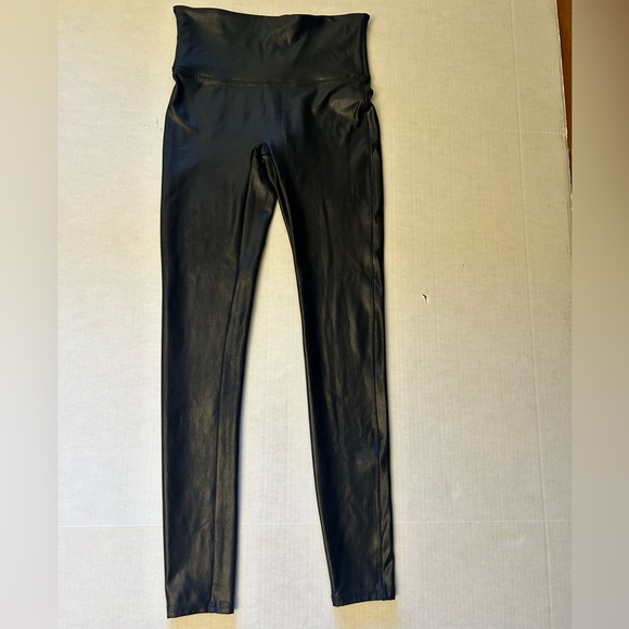 Spanx Faux leather black compression tummy shaping pants women’s Sz-S. W17 - Picture 4 of 9